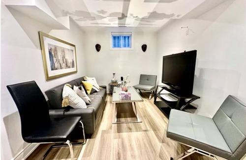 Midtown Toronto House | Comfortable place In an Amazing Location