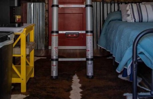 Saluda Cabin | Comfortable Stay! Free Parking, Pet-Friendly Accommodation!
