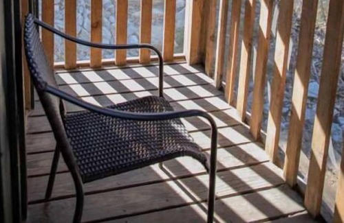 Saluda Cabin | Comfortable Stay! Free Parking, Pet-Friendly Accommodation!