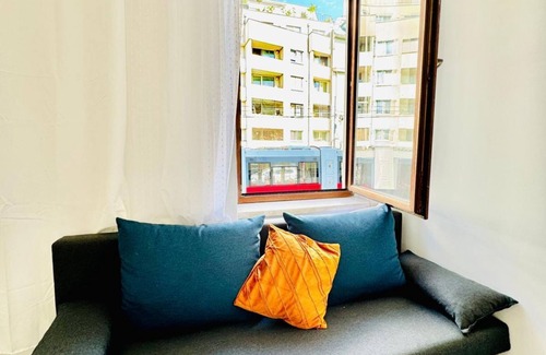 Grinzing Apartment | Comfortable Stay Shared Apart 10 Mins to FAC Platz