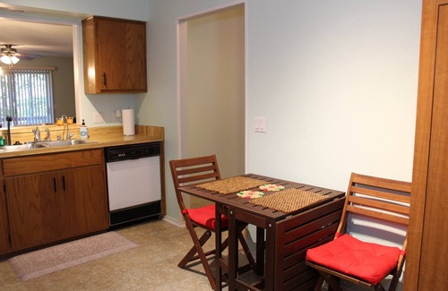 Hot Springs Village House | Comfortable End Unit Townhome