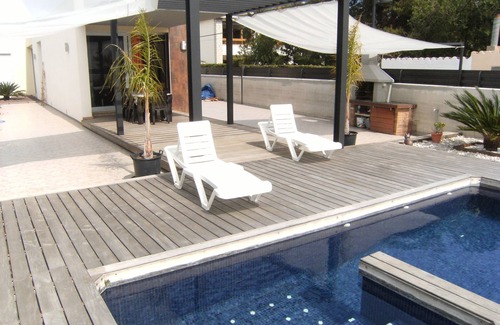 Vinaros Ski Chalet | Comfortable villa with private pool in Vinaròs 300 m. Beach 6 people