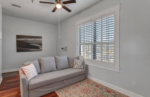 Springfield Apartment | Comfy 2 BR apt with bunk beds - very pet friendly