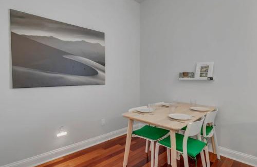 Springfield Apartment | Comfy 2 BR apt with bunk beds - very pet friendly