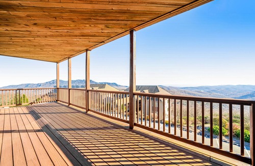 Sugar Mountain Condo | Comfy Condo At Top Of Sugar Mtn - Ski In Ski Out - AC, WiFi