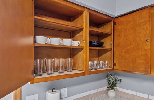 Millard House | Comfy Family & Kid Friendly Home - Near I-80 w/Pool Table & Outdoor Patio