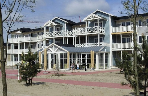 Municipality of Hellevoetsluis Apartment | Comfy family room with sea view, near the beach