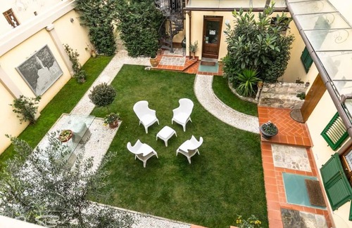 Isolotto Apartment | Comfy portion of property By Villa Il Mosaico