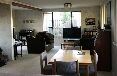 Otaki Beach House | Comfy quiet Otaki Beach house with views to the mountains