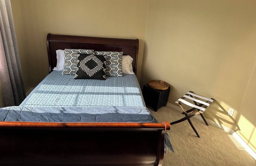 Fort Collins House | Comfy room in a large, beautiful, quiet and home centrally located in NoCo!