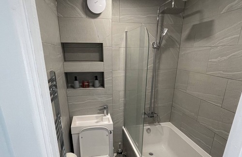 Sheffield Apartment | Comfy space in quiet area - 20 min from Sheffield City Center
