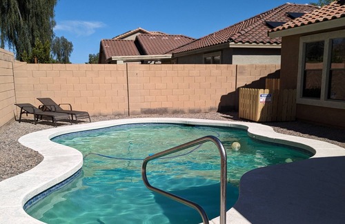 Surprise Farms House | Comfy Urban Retreat/Heated pool! Pets welcome.