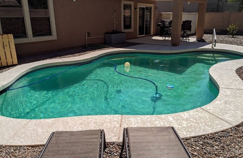 Surprise Farms House | Comfy Urban Retreat/Heated pool! Pets welcome.