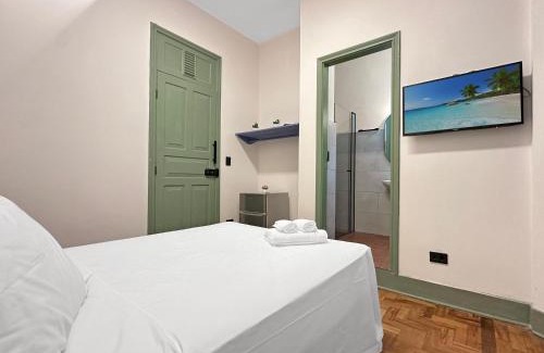 Abernessia Apartment | Commercial center TV Frigobar Wi-Fi Garage