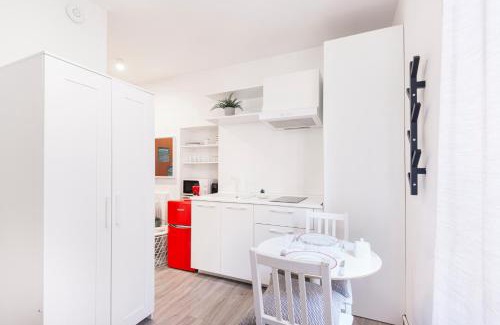 Lazzaretto Apartment | Compact and charming studio Porta Venezia