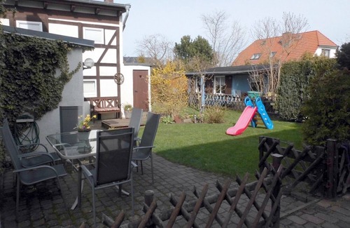 Altefaehr House | Complete ground floor of the two-family house in the youngest Rügenseebad, in Altefähr