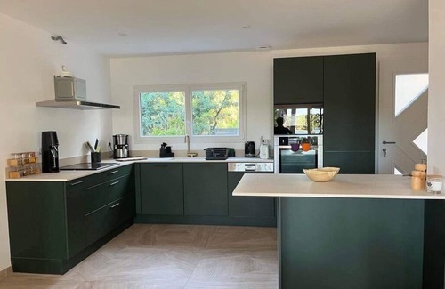 Lacanau House | Completely newly renovated wonderful house directly on the lake with a wonderful lake view