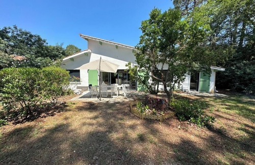 Lacanau House | Completely newly renovated wonderful house directly on the lake with a wonderful lake view