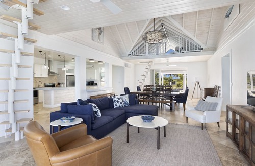 James Cistern House | Compound w/Beach, Pool, Pickleball, Gym, Kayaks, Golf Carts, Views!