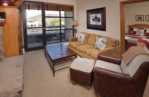 Avon Condo | Condo ∙ 2 bedrooms ∙ 6 guests