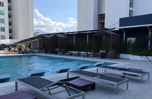 Cinco Esquinas Condo | Condo aptm / Pool, gym, sauna, Pet Friendly / 5 min San José