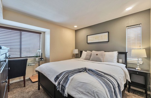 Englewood Condo | Condo In Dtc/centennial/greenwood Village Area - Perfect Locataion