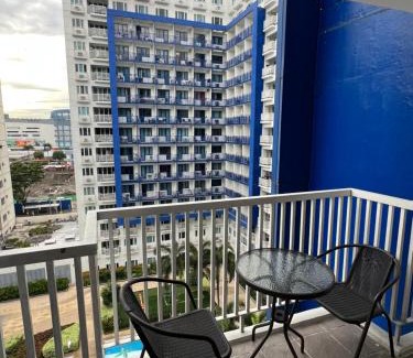 Luzon Apartment | Condo Stay in front of Mall of Asia