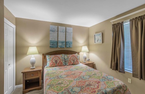 Orange Beach House | Condo w Pool Across The Beach-Grand Caribbean-402