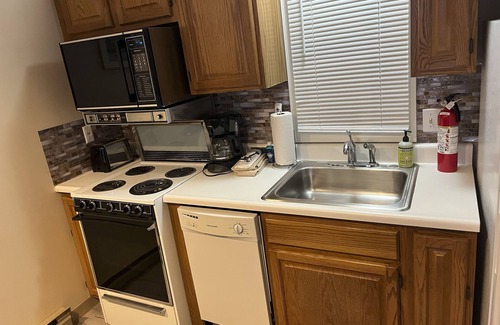 Gilford Condo | Condo with WiFi, private beach, full kitchen, & outdoor pool