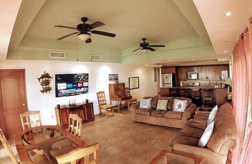 San Diego Apartment | Condominio 2BR con Vista al mar y al Lado de la Piscina