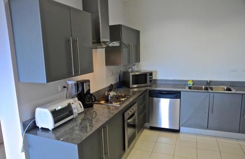 Barrio Santa Lucia Apartment | Condominio 8vo Piso, Jaco Bay