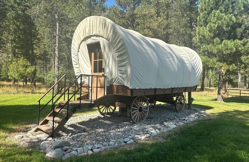Darby House | Conestoga Wagon Retreat