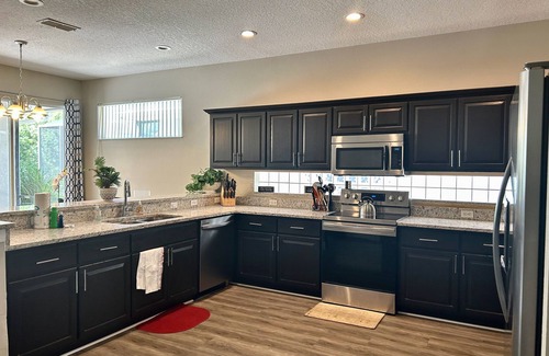 Sunset Lakes House | CONTACT FREE CHECK-IN/CHECK OUT - 4BR/2BA VILLA W/PVT POOL 5 MILES FROM DISNEY