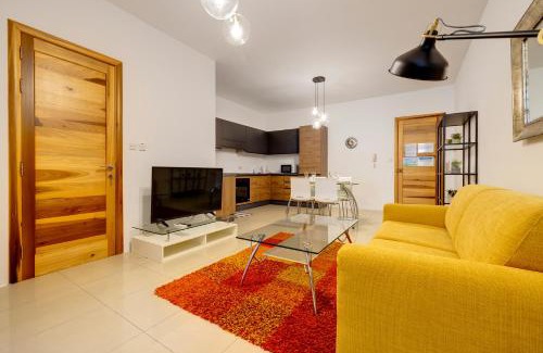 St. Andrew's Apartment | Contemporary 1 Bedroom Gem in Swieqi