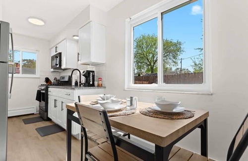Mount Clemens Apartment | Contemporary 1BR, Fast WiFi, Pet-Friendly