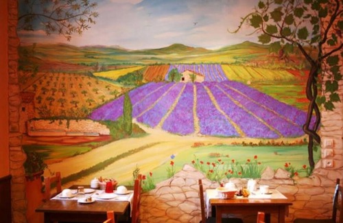 Digne-les-Bains Hotel | Convenience & Comfort! Close to Verdon Natural Regional Park