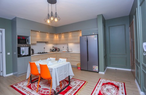Thompson Estate Apartment | Convenience meets Luxury | 2-Bed/2-Bath+Pool+Gym