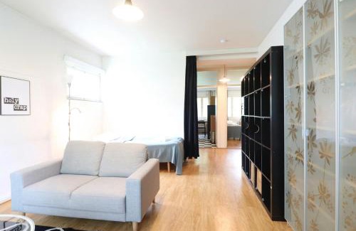 Itainen District Apartment | Convenient Apartment for 2