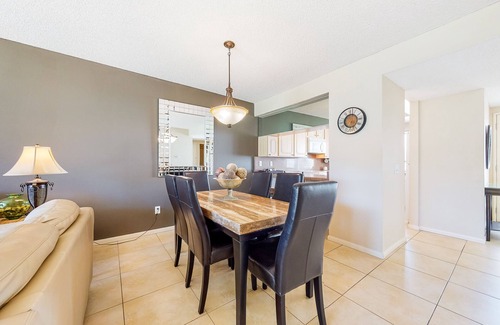 Sunrise Villas Condo | Convenient, dog-friendly condo w/shared tennis, spa, heated pool