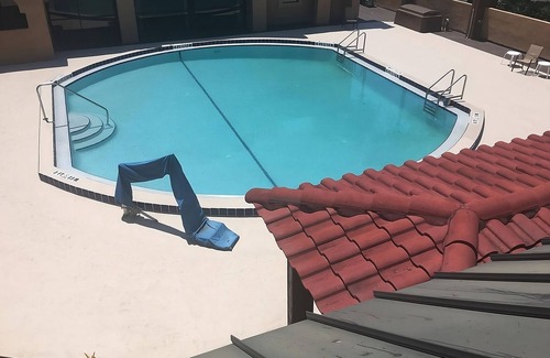 St. Augustine Hotel | Convenient Location in Historic Downtown! 3 Spaces, Onsite Pool & Free Parking