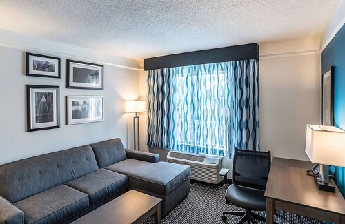 Ahwatukee Foothills House | Convenient Location! 4 Sleek Units, Onsite Pool, Pet-Friendly, Free Parking