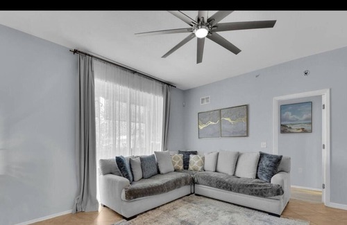 McGregor Condo | Convenient location to all stores. Cozy furnished home. All amenities!