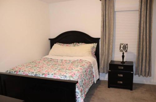 Northeast Raleigh House | Convenient Remote-friendly suburban oasis