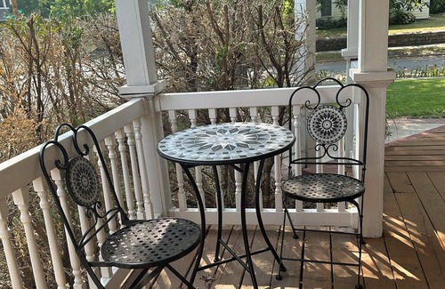 Manhattan Apartment | Convenient Victorian suite near City Park, Aggieville, Campus & Downtown.