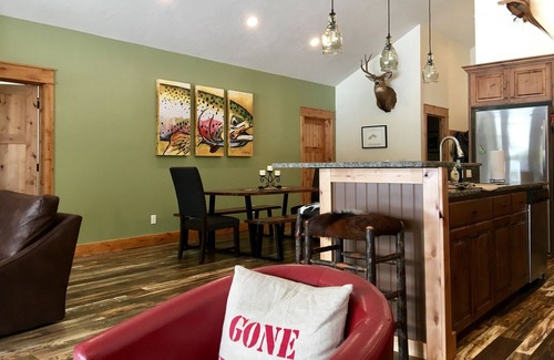 Last Chance House | Conveniently Located Between Yellowstone National Park & Henry's Fork River