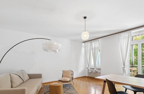 Hochschulen Apartment | Conveniently Located Simple Apartment in Zurich