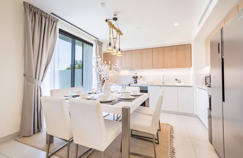 Dubai House | Conveniently Located to Airport & Expo City 4BRTownhouse w/AsstRm at Parkside2