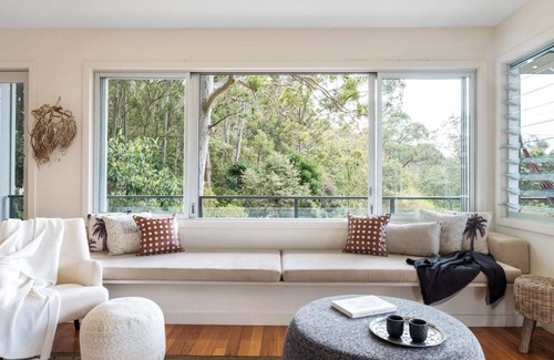 Pretty Beach Central Coast House | Coolcappa - relaxed entertaining