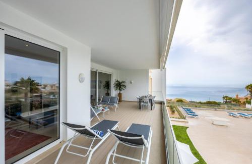 Porto de Mos Apartment | CoolHouses Algarve Lagos, 3 Bed modern Flat, outdoor & Indoor pools, Gym, Amor à Vida