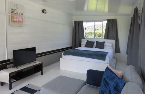 Coopers Beach House | Coopers Haven Beachfront Caravan